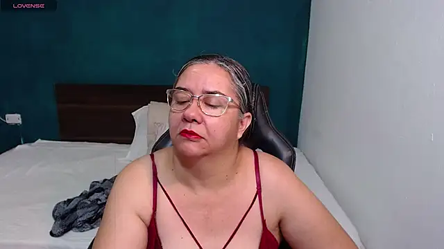 scaelettdubois online show from October 5, 2025, 12:09 am