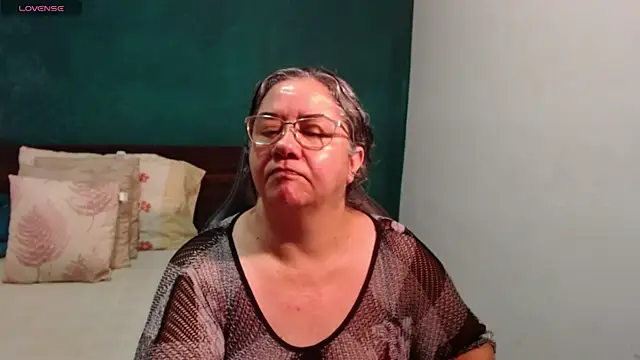Snapshot of scaelettdubois chatting on July 10, 2026, 7:23 am scaelettdubois online show from July 10, 2026, 7:23 am