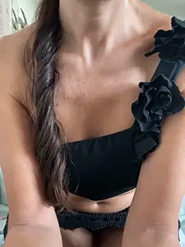 SHARONRodrig online show from October 1, 2025, 2:12 pm