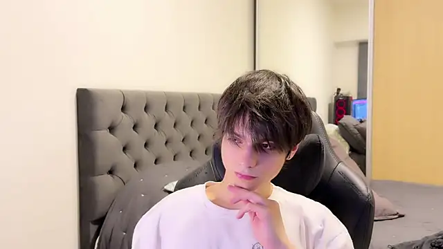 SasukeUhchiaa online show from January 2, 2025, 1:27 am