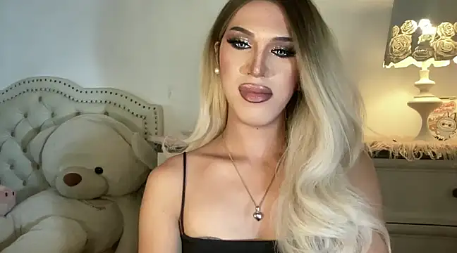 Ts glamxxxx online show from February 25, 2025, 8:03 am