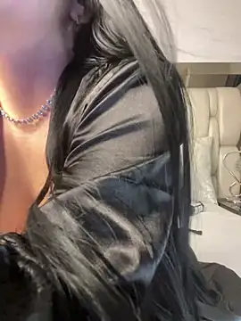 ALISSON FOXXX1 online show from March 2, 2025, 11:42 pm