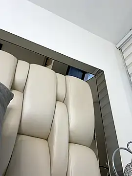 ALISSON FOXXX1 online show from September 20, 2025, 4:52 pm