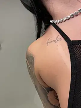 ALISSON FOXXX1 online show from April 8, 2026, 10:54 pm