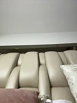 Snapshot of ALISSON_FOXXX1 chatting on June 11, 2026, 10:52 pm ALISSON FOXXX1 online show from June 11, 2026, 10:52 pm