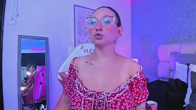 lucy neil online show from January 10, 2026, 2:35 am