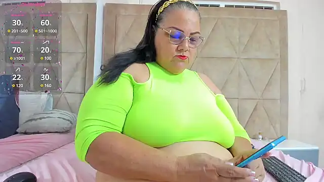 mommy cute online show from February 23, 2025, 10:31 pm