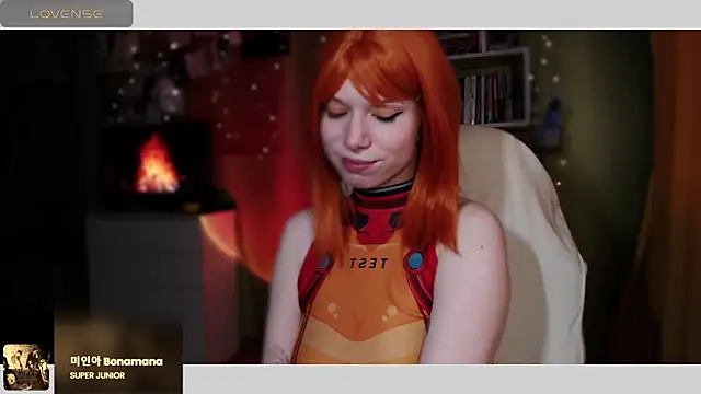 Snapshot of freya_sunny chatting on March 3, 2025, 8:27 am freya sunny online show from March 3, 2025, 8:27 am