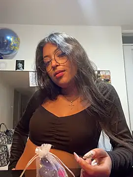 vaness weet online show from January 8, 2025, 2:57 am