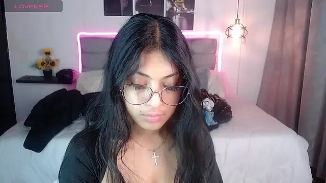 vaness weet online show from February 16, 2025, 7:27 pm