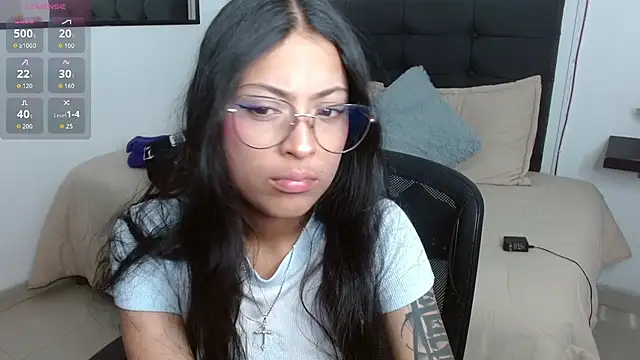 Snapshot of vaness_weet chatting on July 12, 2026, 9:06 pm vaness weet online show from July 12, 2026, 9:06 pm
