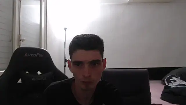 OnlySolovicio online show from October 29, 2025, 7:48 pm