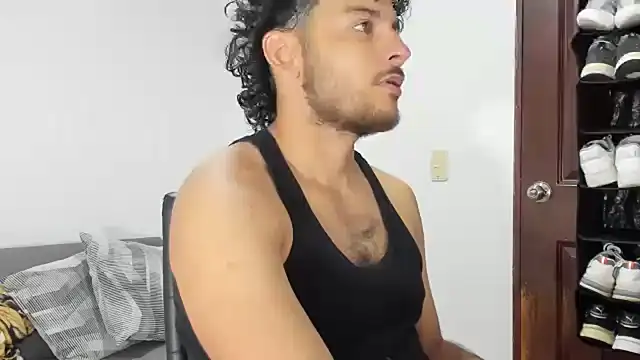 tuyo1995 online show from March 13, 2025, 5:50 pm