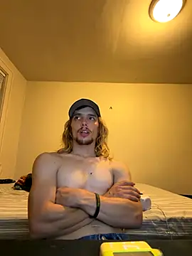 Snapshot of trippyski chatting on October 20, 2025, 12:11 am trippyski online show from October 20, 2025, 12:11 am