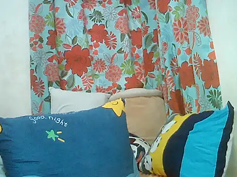 LOVENAYRA1 online show from July 2, 2026, 3:23 am