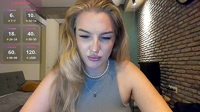 Snapshot of fifteenpoem chatting on July 11, 2026, 3:31 am fifteenpoem online show from July 11, 2026, 3:31 am