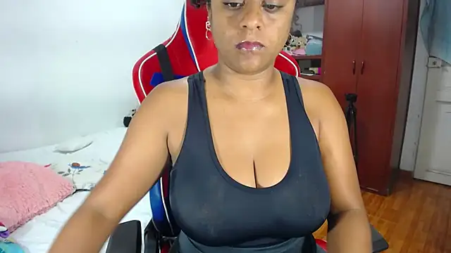 BellaKarla online show from January 9, 2026, 2:20 pm