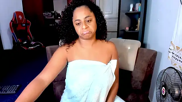 BellaKarla online show from July 31, 2026, 10:31 pm