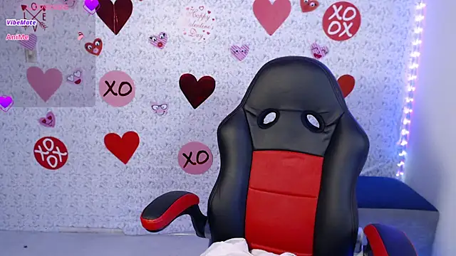 caylinhot7 online show from February 9, 2026, 5:33 am