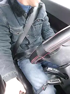 Xcoquinx online show from February 11, 2026, 7:57 am