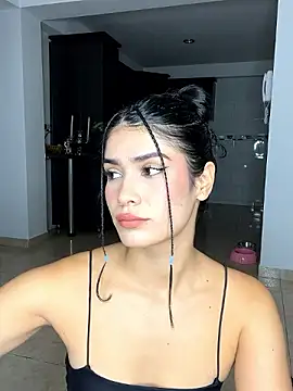 Snapshot of thebestass19 chatting on December 1, 2024, 10:53 pm thebestass19 online show from December 1, 2024, 10:53 pm