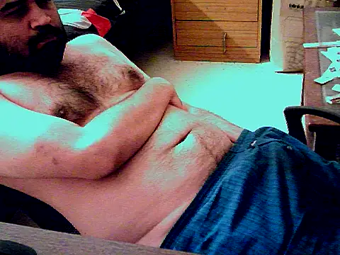 aksxi1 online show from December 17, 2025, 9:54 pm