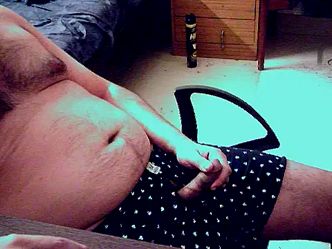 aksxi1 online show from July 11, 2026, 7:05 pm