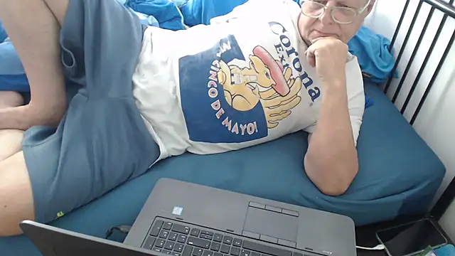 Snapshot of Cock__17 chatting on July 8, 2026, 12:53 pm Cock 17 online show from July 8, 2026, 12:53 pm