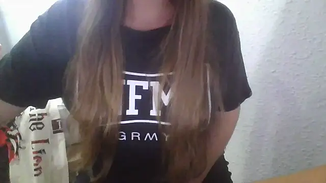 Sexymiss26 online show from December 15, 2024, 4:15 pm