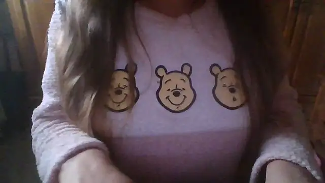 Sexymiss26 online show from December 18, 2024, 3:44 pm