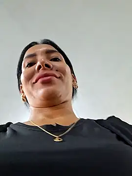 Doll Loren online show from November 27, 2025, 2:30 pm