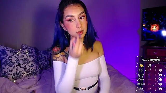 Cinamoonn online show from January 10, 2025, 9:31 pm