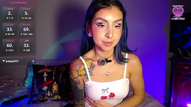 Cinamoonn online show from January 25, 2025, 4:35 pm