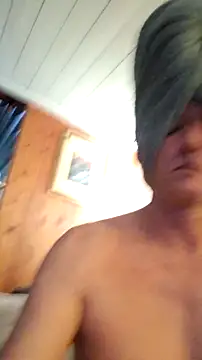 Wanking Wiggiler online show from January 15, 2026, 2:21 pm