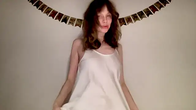 Nikki Mimimi online show from January 10, 2025, 1:20 pm