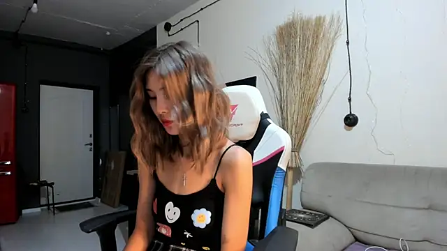 Snapshot of cho_nando chatting on December 13, 2024, 5:10 pm cho nando online show from December 13, 2024, 5:10 pm