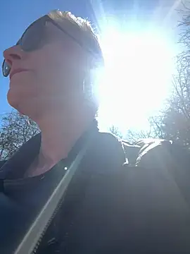 German Milf online show from March 18, 2025, 12:58 pm