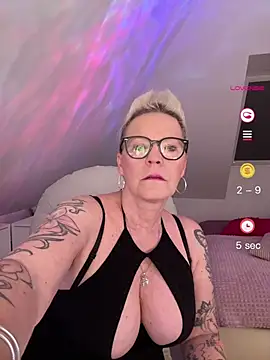 Snapshot of German_Milf chatting on April 27, 2026, 12:47 pm German Milf online show from April 27, 2026, 12:47 pm
