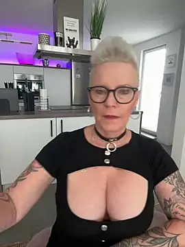 Snapshot of German_Milf chatting on May 12, 2026, 12:02 pm German Milf online show from May 12, 2026, 12:02 pm