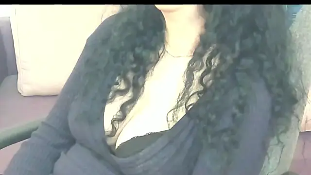 SweetArtemis online show from February 17, 2025, 10:07 am