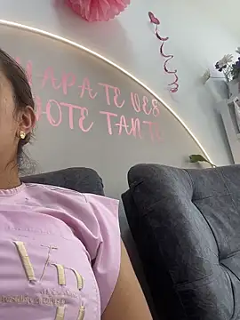 daniela henao online show from May 28, 2026, 4:37 pm