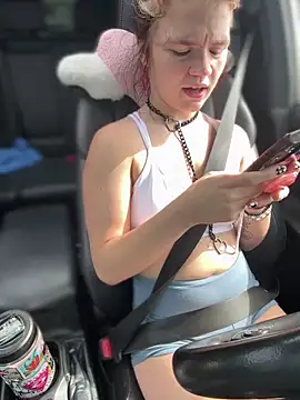 Snapshot of Cutiepiespanks chatting on October 18, 2025, 7:25 pm Cutiepiespanks online show from October 18, 2025, 7:25 pm