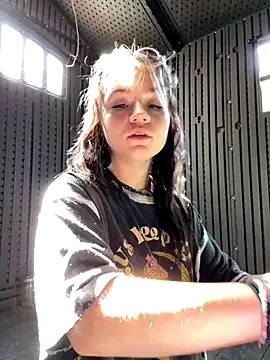 Snapshot of Cutiepiespanks chatting on November 17, 2025, 7:08 pm Cutiepiespanks online show from November 17, 2025, 7:08 pm