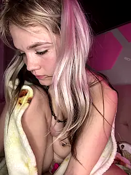 Snapshot of Cutiepiespanks chatting on November 20, 2025, 8:58 am Cutiepiespanks online show from November 20, 2025, 8:58 am