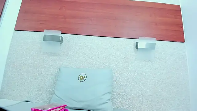 allice green online show from November 8, 2025, 1:50 am