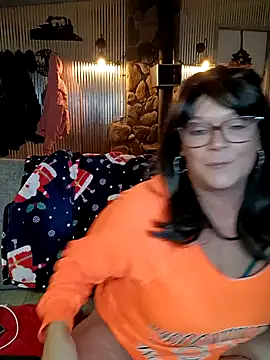 Snapshot of cowgirlc chatting on December 7, 2024, 1:58 am cowgirlc online show from December 7, 2024, 1:58 am