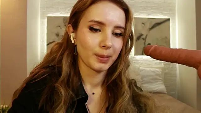 Betty June online show from March 11, 2025, 11:59 pm