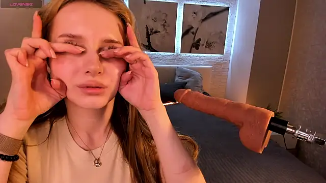 Betty June online show from September 15, 2025, 8:53 pm