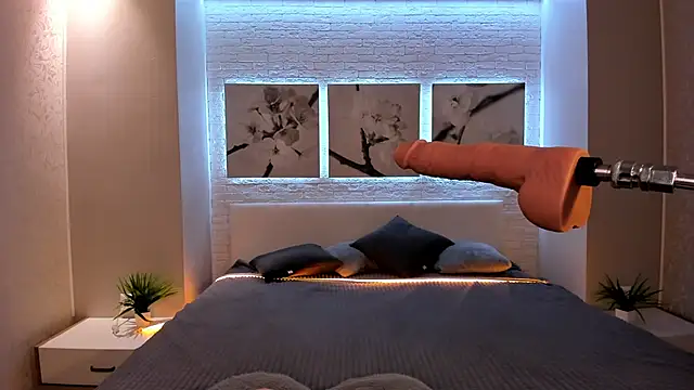 Betty June online show from October 5, 2025, 8:51 pm