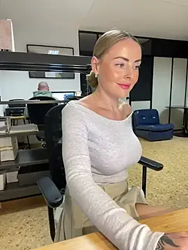 EmaSalis online show from January 31, 2025, 8:32 am